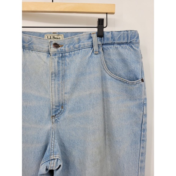 LL Bean Men's Light Wash Distressed Jeans Straight Leg 38 29 - Picture 3 of 15